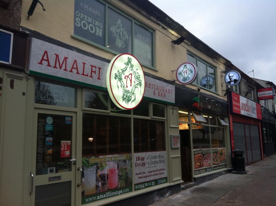 Amalfi Lounge online in Blackburn