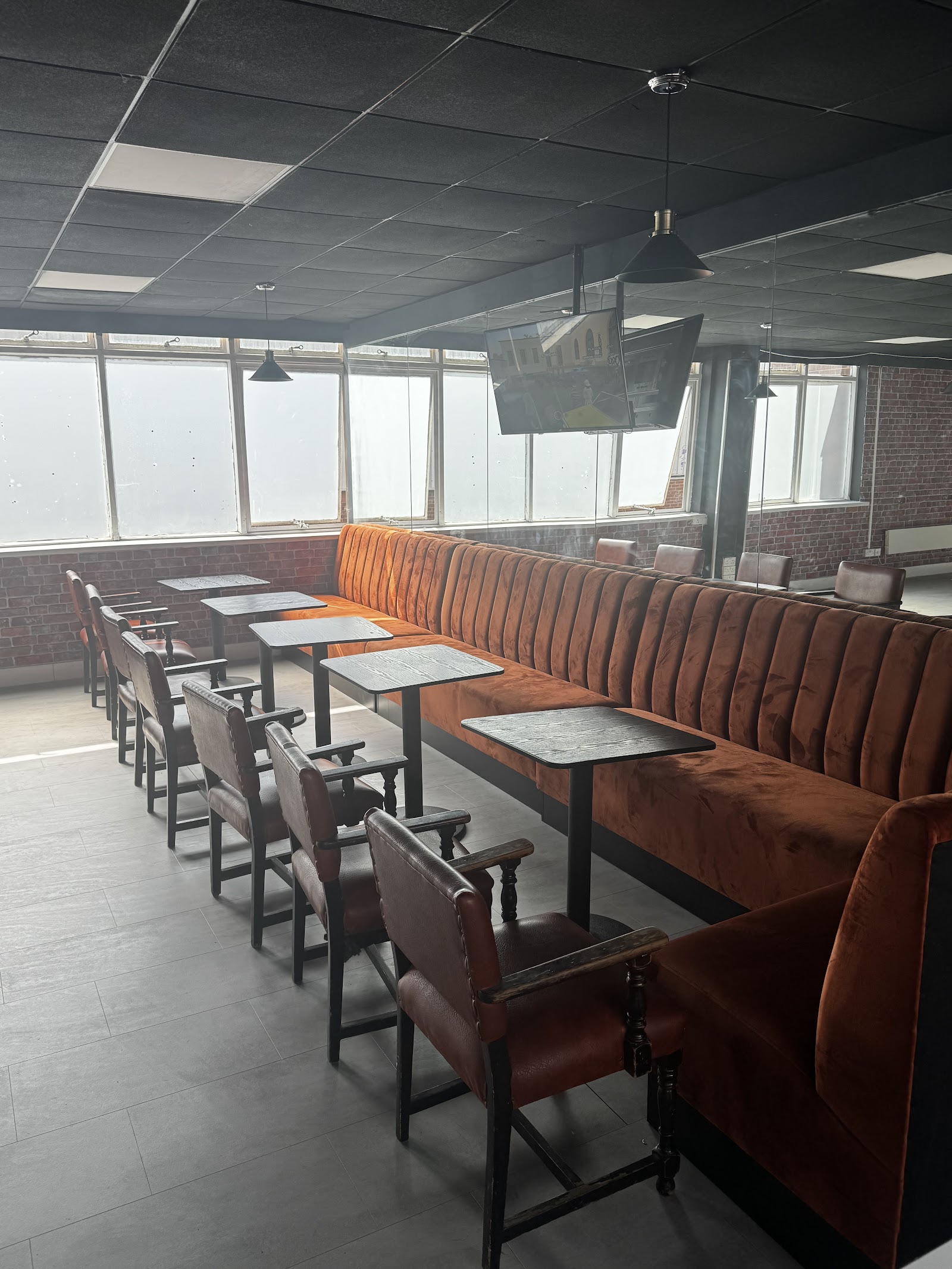 AQ lounge in Leicester (photo 2)