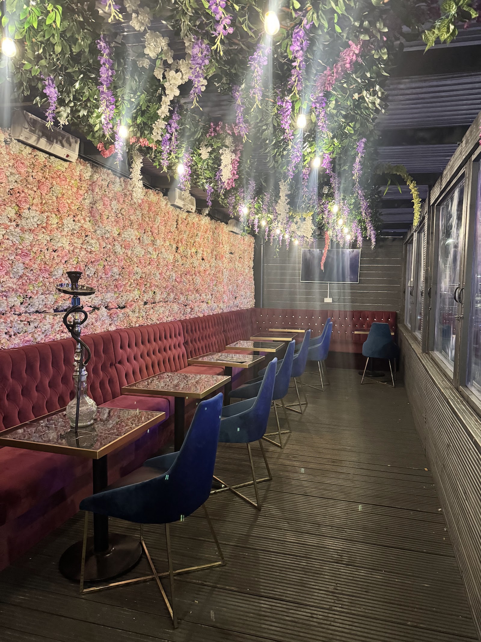 Arnero Shisha Cafe in Manchester