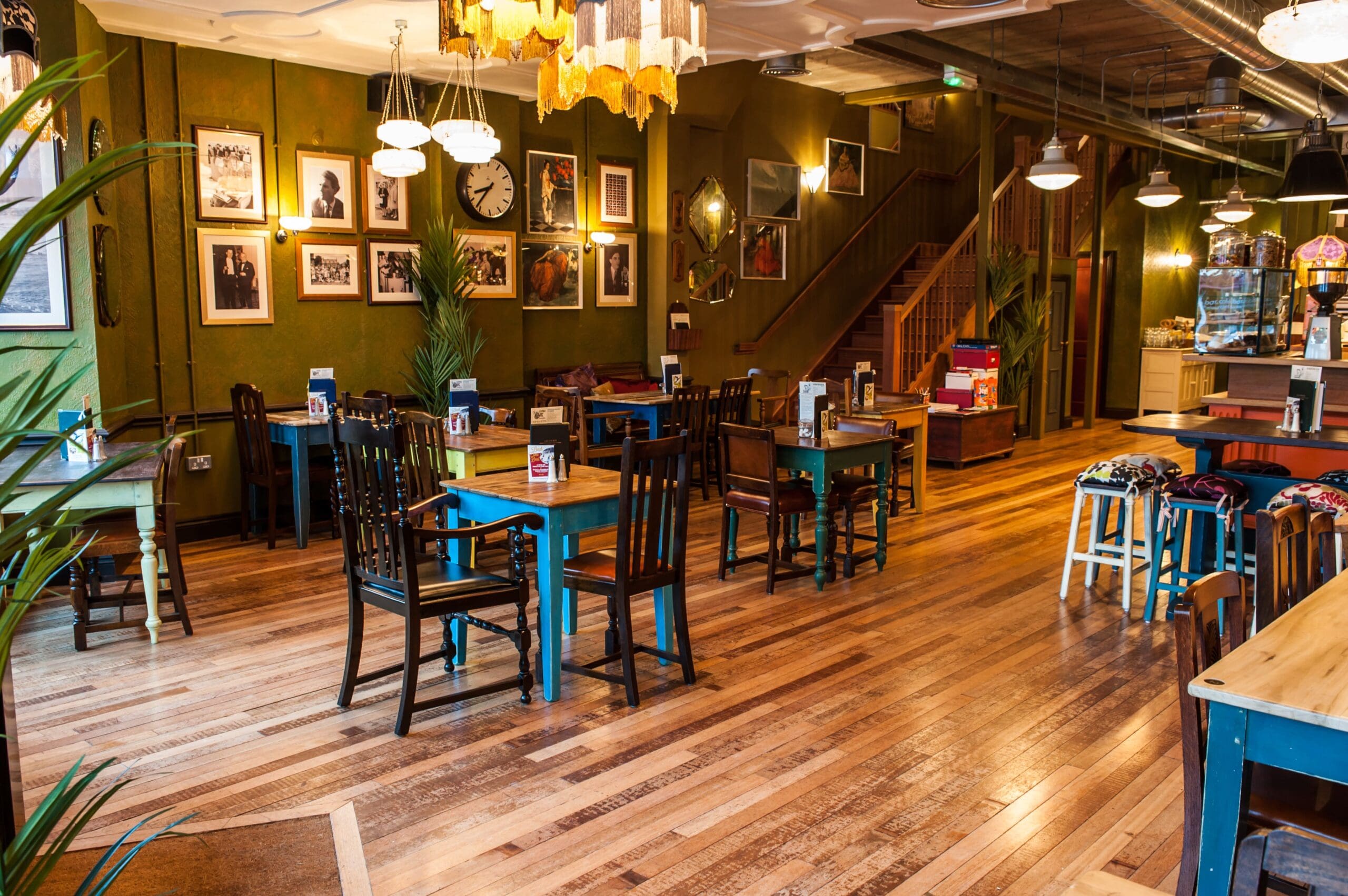 Grupo Lounge in Bristol (photo 2)