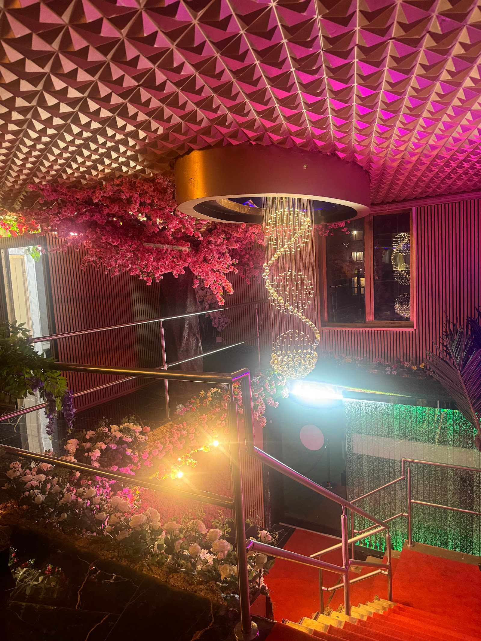 Luxor lounge | Shisha | Coffee | Mocktails | Grill food | Burger | Restaurant | Dessert | Birmingham in Birmingham